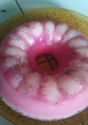 Foto resep Puding Nutrijel Cocopandan Topping Buah Rambutan+Chia Seeds