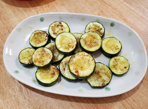 香煎櫛瓜 的食譜成品照片