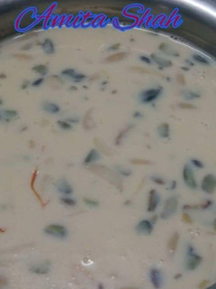 चावल की खीर (Chawal ki kheer recipe in hindi) रेसिपी मुख्य फोटो