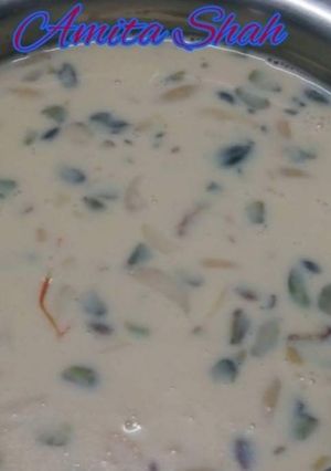 चावल की खीर (Chawal ki kheer recipe in hindi) रेसिपी मुख्य फोटो