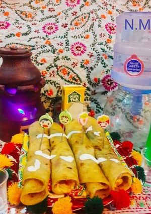 A picture of Chicken Creamy Paratha Roll.