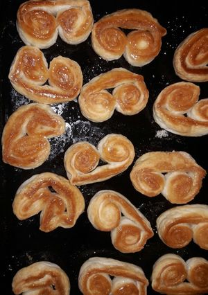 Una foto de Palmeritas con masa de tarta