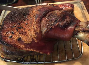 Una foto de Cerdo Asado en su Jugo.