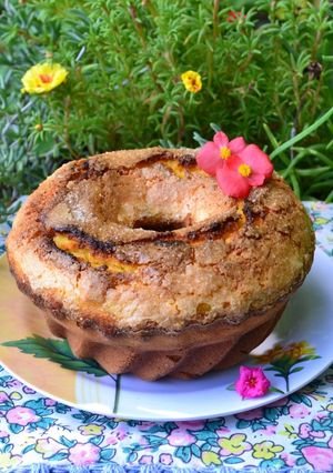 Una foto de Budín de polenta y naranja🍊