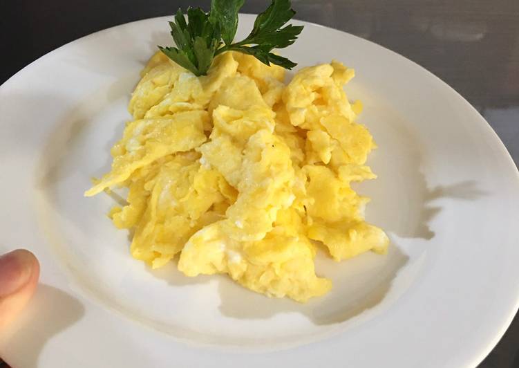 Resep Greek Scrambled Eggs Jadi, tidak cukup satu