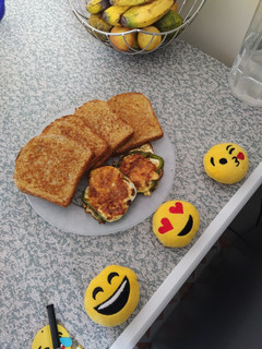 A picture of Capsicum fried egg.