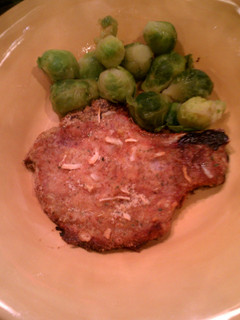 A picture of Golden Onion Pork Chops.