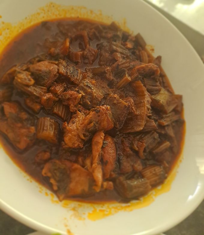 عکسی از دستور خورش مرغ و کرفس