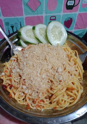 Foto resep Mie pedes/mie nyonyor/mie gacoan KW😄