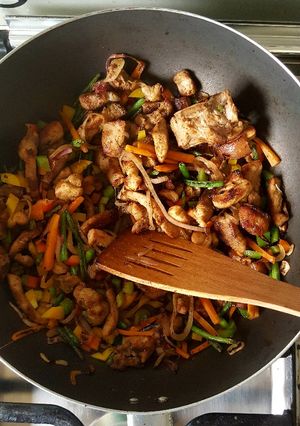 A picture of Pork & Veggie Stir Fry.