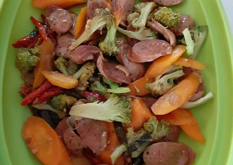 Resep Brokoli sosis saus tiram yang mudah