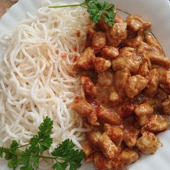 Tahini chicken with honey A picture of Tahini chicken with honey.