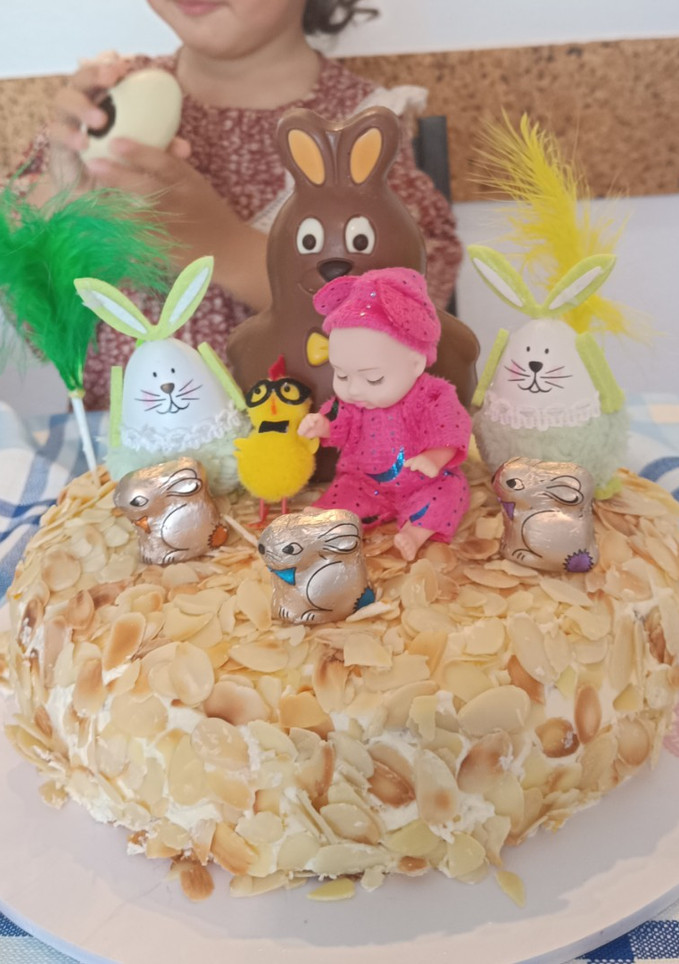 Una foto de Mona de Pascua tipo Sara