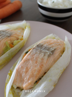 Una foto de Salmón al papillote y arroz con Thermomix