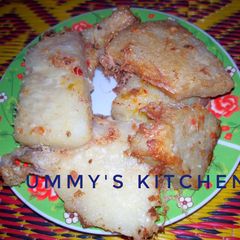 A picture of Boiled Yam Coated with Egg.