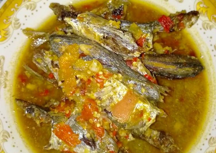 Resep Ikan layang kuah pedas🌶️ Lezat