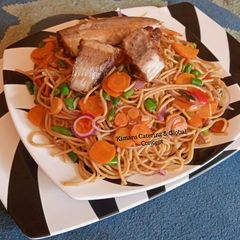 A picture of Stir fried spaghetti.