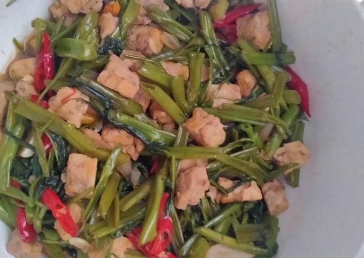 Oseng tempe + kangkung