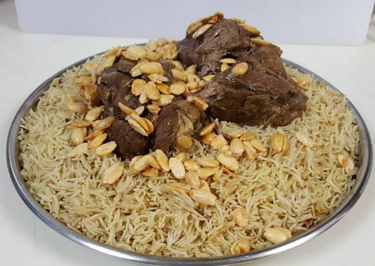 كبسة لحم🍖🍖 بالبهارات المشكلة
