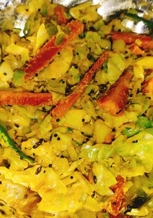 કોબીજ નો સંભારો(Cabbage Sambharo Recipe in Gujarati) રેસીપી મુખ્ય ફોટો