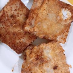 A picture of Chicken cheese patties.