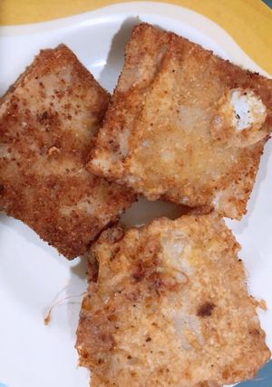 A picture of Chicken cheese patties.