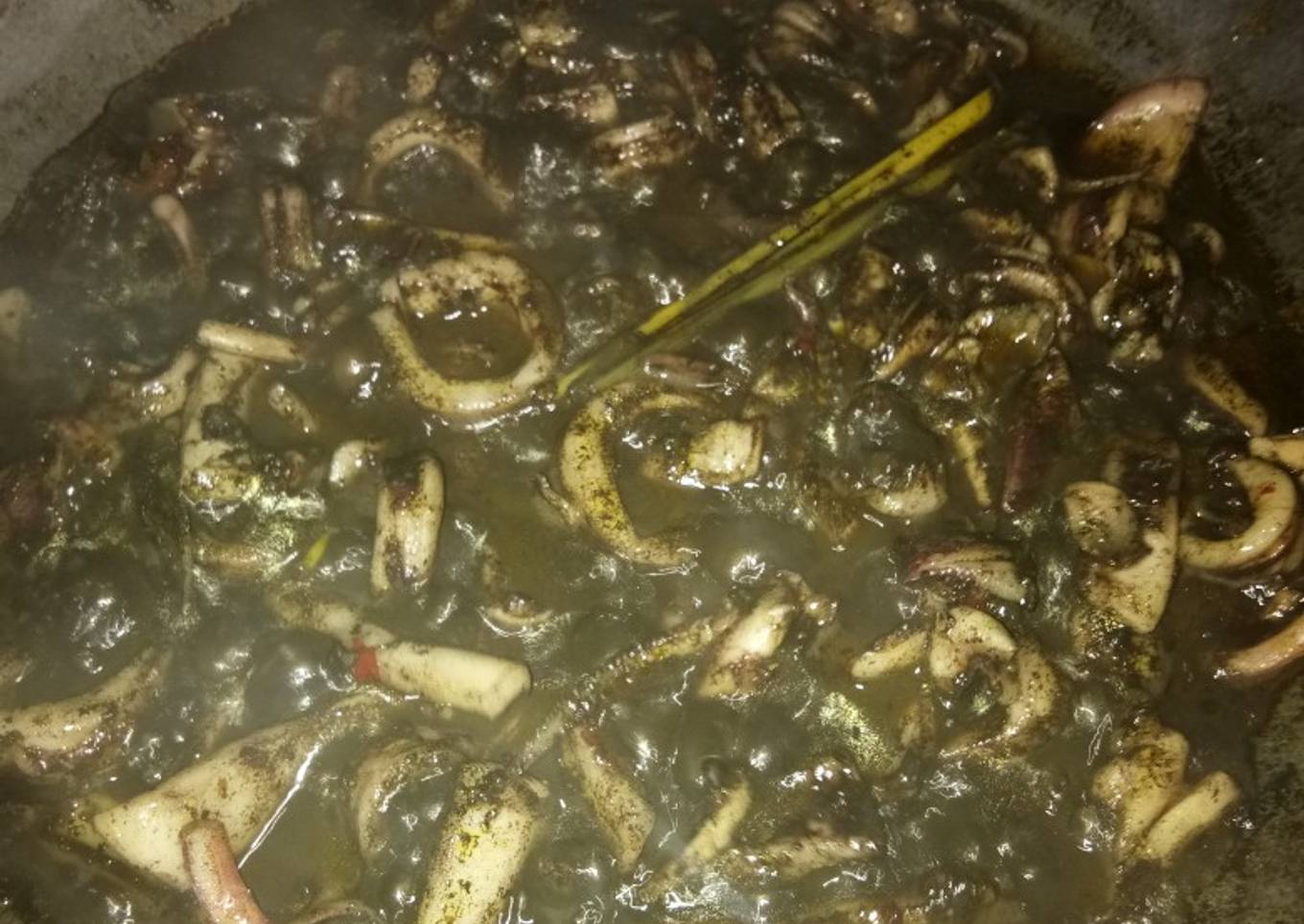 cumi-cumi hitam biasa