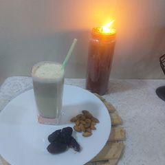 A picture of Dates and almond shake.
