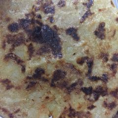 A picture of Aaloo paratha.