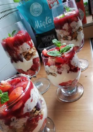 Zdjęcie przepisu Deser Truskawkowa rozkosz😍🍓.