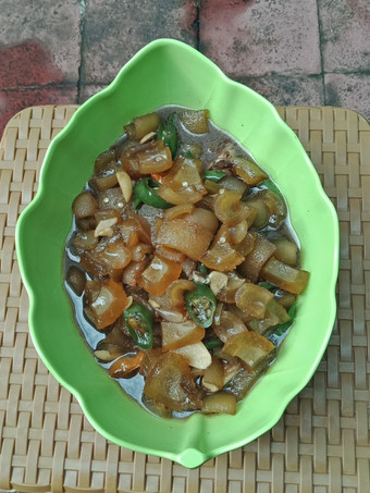 Anti Ribet, Bikin Oseng Kikil Cabe Ijo Irit Anti Gagal
