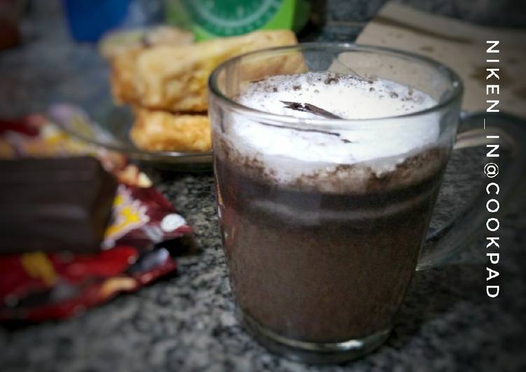 Langkah Mudah untuk Menyiapkan Coklat Hangat ala Cafe yang Enak Banget