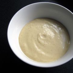 A picture of Hummus Dressing.