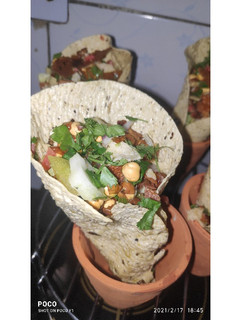 चटपटी पापड़ भेल (chatpati papad bhel recipe in Hindi) रेसिपी मुख्य फोटो