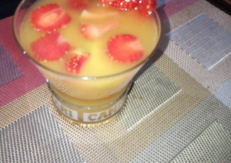 Recipe of Homemade Strawberry lemonade passionzer drink