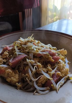 Foto resep Oseng toge telur sosis