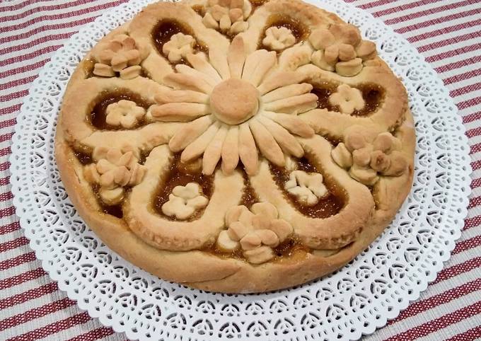 Crostata con marmellata di pesche