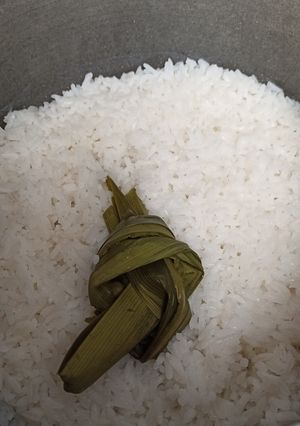 Foto resep Menanak Nasi dengan Panci Kastrol