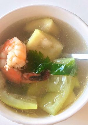 Hình của món Canh bầu nấu tôm 🦐.