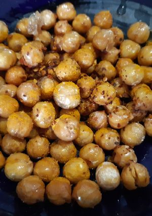 รูปของ Speedy Crispy Chick Pea ถั่วลูกไก่อบน้ำมันมะพร้าวในไมโครเวฟ 2 รส