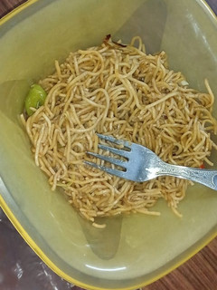 नूडल्स (noodles recipe in Hindi) रेसिपी मुख्य फोटो