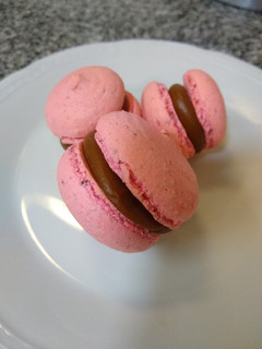 Una foto de Macarons rosa facilísimos