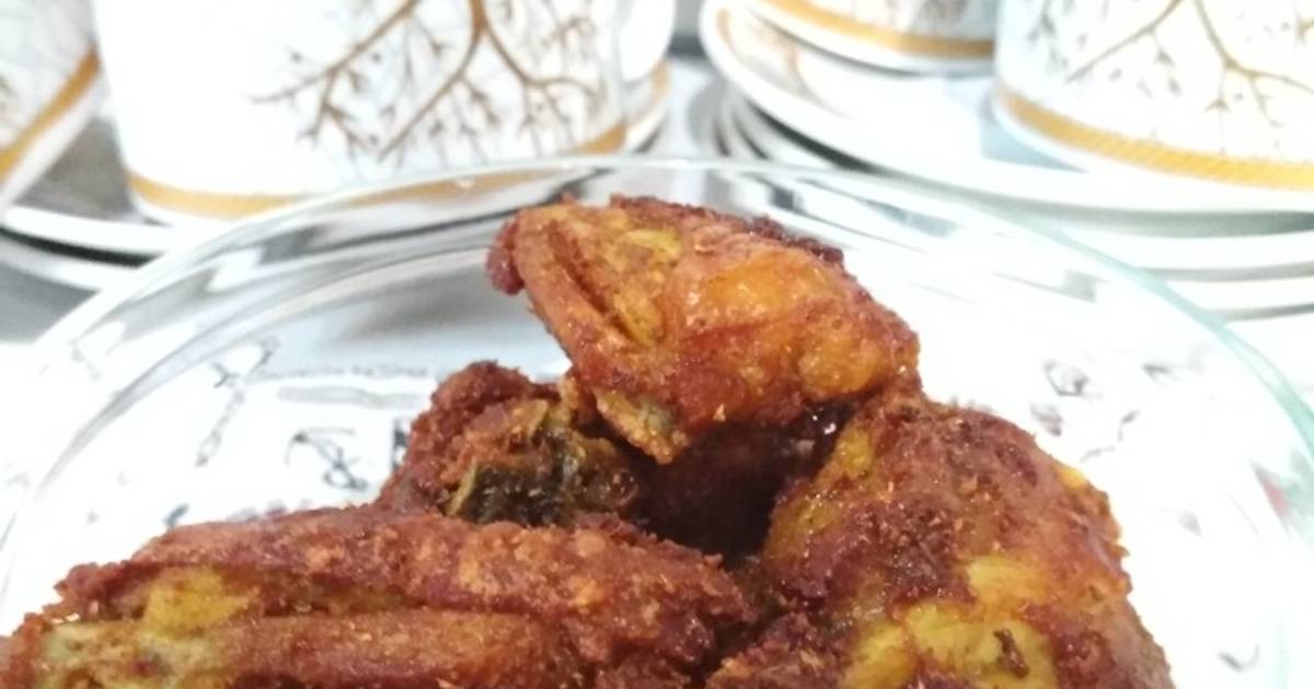 Resep Ayam goreng bumbu instan oleh dhiwidhi - Cookpad