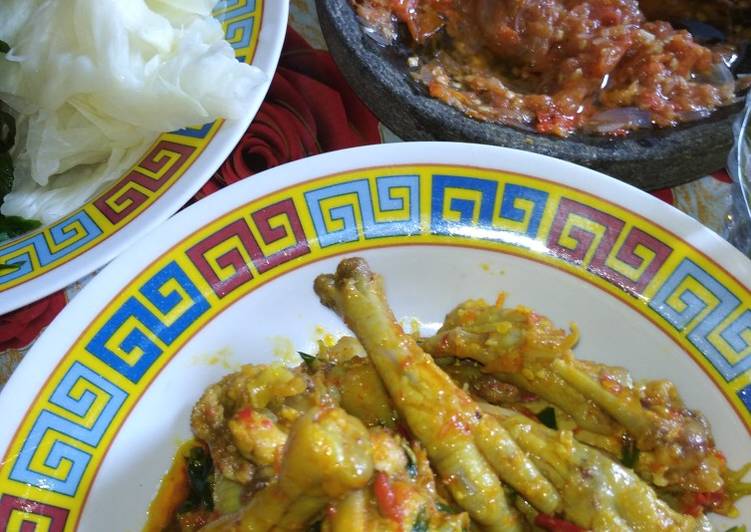 Rica Ceker dan Sayap Ayam Pedas