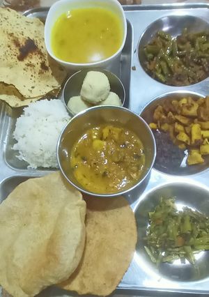 वेज थाली (veg thali recipe in Hindi) रेसिपी मुख्य फोटो