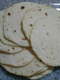 Una foto de Masa para tacos y quesadillas facilísima!