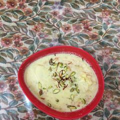 A picture of Apple kheer.