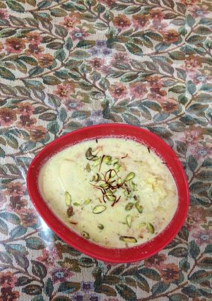 A picture of Apple kheer.