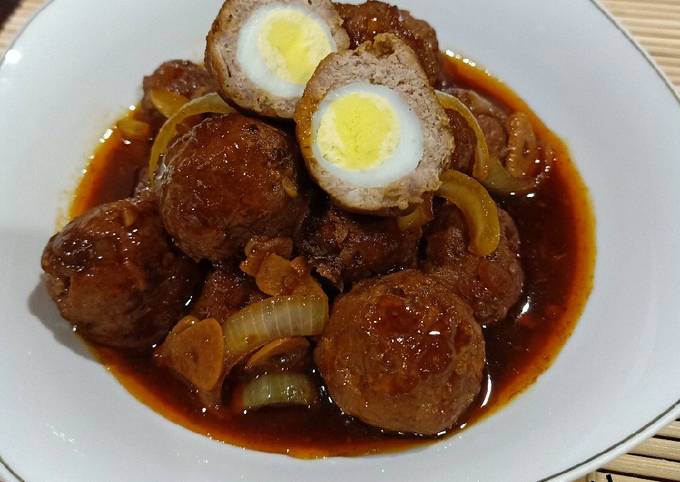 Resep Bistik Bola Bola Daging Isi Telur Oleh Heny Widiastuti Cookpad