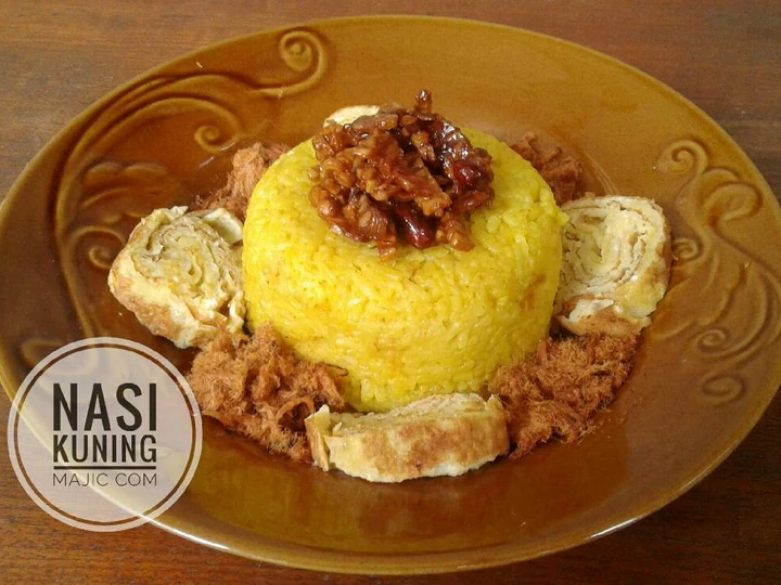 Cara Simple Membuat Resep  Nasi Kuning Praktis Magic Com yang Bisa Manjain Lidah, Menggugah Selera